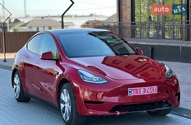 Tesla Model Y  2023