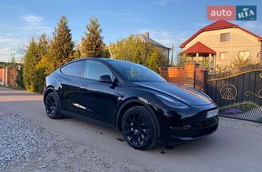Tesla Model Y  2020