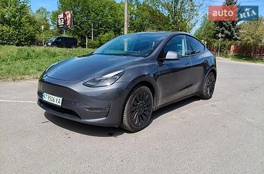 Tesla Model Y  2023