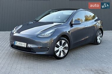 Tesla Model Y  2021