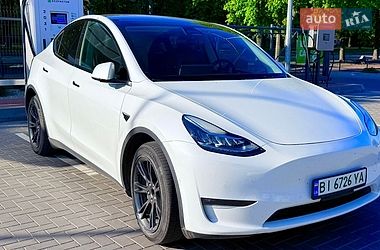 Tesla Model Y  2022