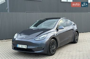 Tesla Model Y  2023
