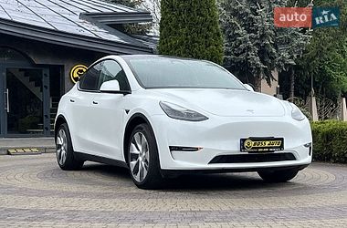 Tesla Model Y  2023