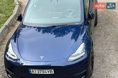 Tesla Model Y  2020