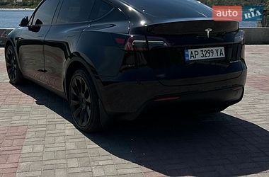 Tesla Model Y  2022