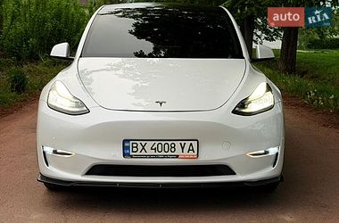 Tesla Model Y  2020