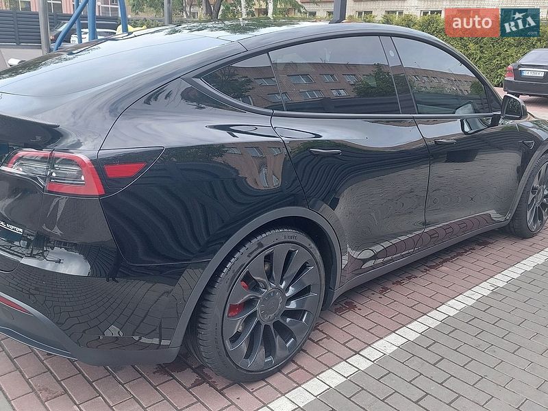 Внедорожник / Кроссовер Tesla Model Y 2022 в Черкассах