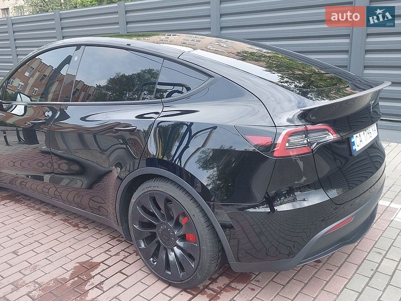 Внедорожник / Кроссовер Tesla Model Y 2022 в Черкассах