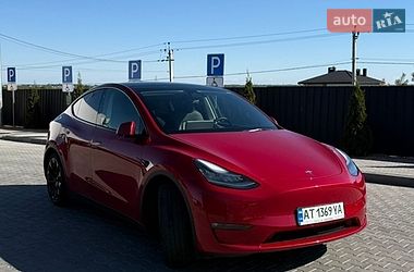 Tesla Model Y  2021