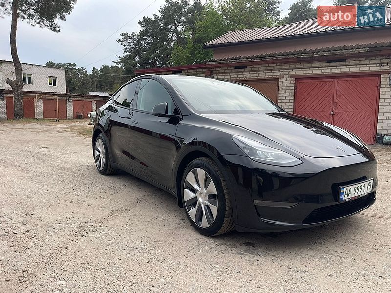 Tesla Model Y 2022