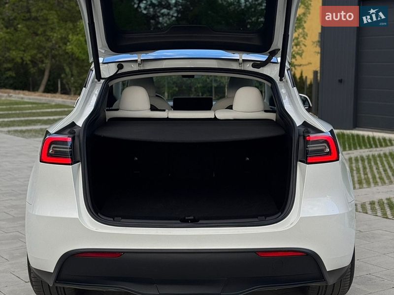 Внедорожник / Кроссовер Tesla Model Y 2022 в Самборе