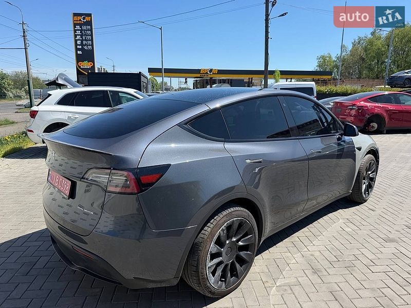 Внедорожник / Кроссовер Tesla Model Y 2020 в Луцке