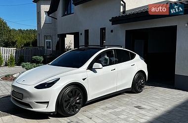 Tesla Model Y  2022