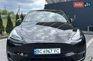 Tesla Model Y  2023