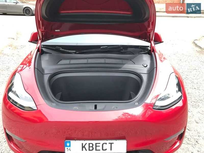 Позашляховик / Кросовер Tesla Model Y 2023 в Львові фото 4 Позашляховик / Кросовер Tesla Model Y 2023 в Львові