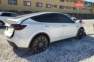 Tesla Model Y  2022