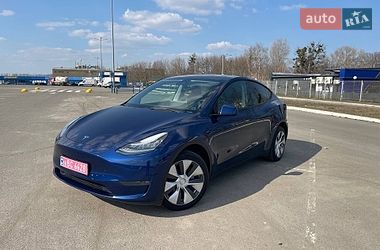 Tesla Model Y  2023