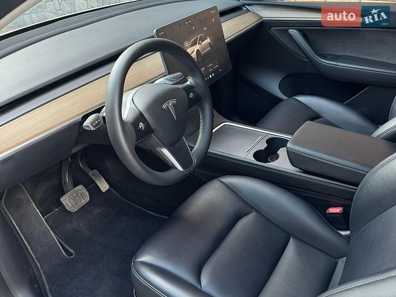 Позашляховик / Кросовер Tesla Model Y 2022 в Полтаві фото 8 Позашляховик / Кросовер Tesla Model Y 2022 в Полтаві