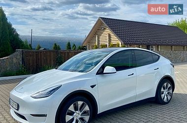 Tesla Model Y 2022