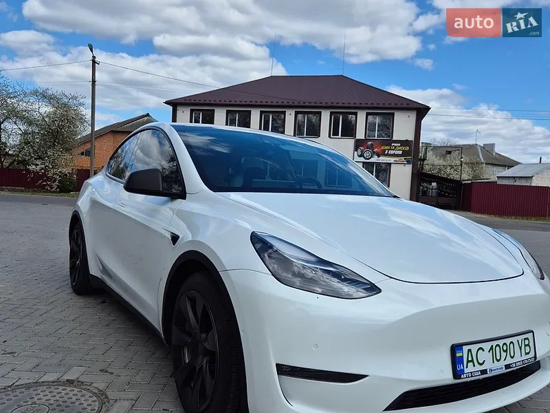 Tesla Model Y