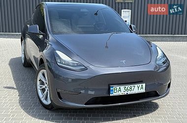 Tesla Model Y  2022