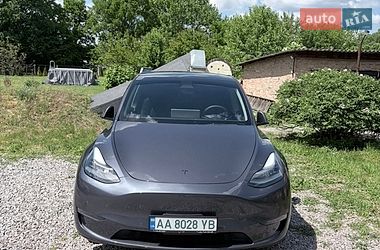 Tesla Model Y  2022