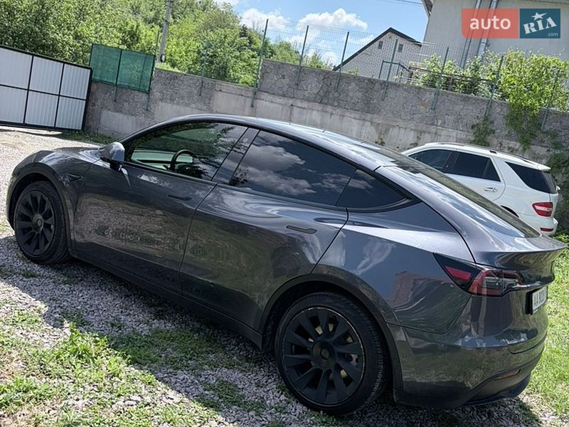 Внедорожник / Кроссовер Tesla Model Y 2022 в Обухове фото 4 Внедорожник / Кроссовер Tesla Model Y 2022 в Обухове