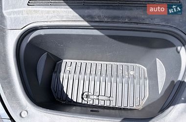Внедорожник / Кроссовер Tesla Model Y 2022 в Обухове фото 31 Внедорожник / Кроссовер Tesla Model Y 2022 в Обухове