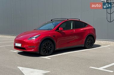 Tesla Model Y  2021