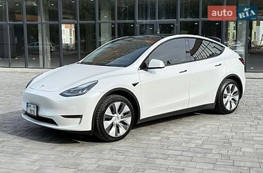 Tesla Model Y 2021