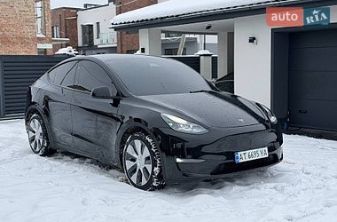 Tesla Model Y  2023