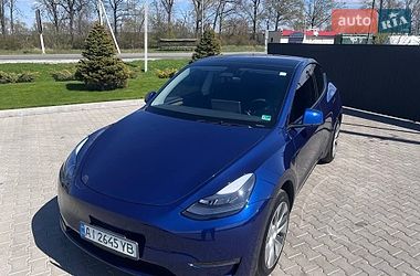 Tesla Model Y  2023
