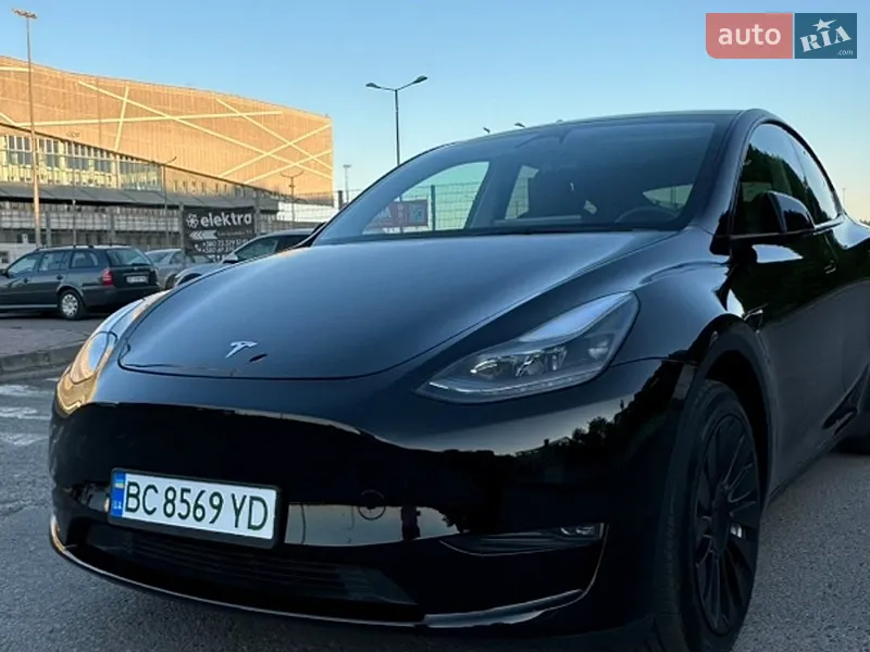 Tesla Model Y