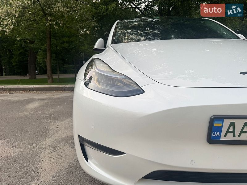 Позашляховик / Кросовер Tesla Model Y 2022 в Києві