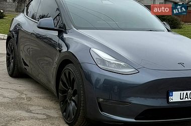 Tesla Model Y  2021