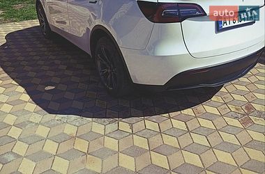 Внедорожник / Кроссовер Tesla Model Y 2025 в Переяславе