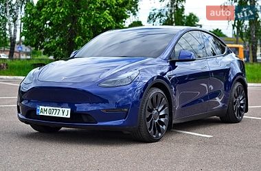 Tesla Model Y  2022