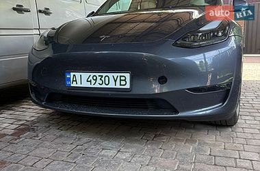 Tesla Model Y  2023