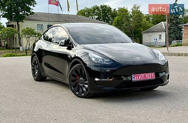 Tesla Model Y  2022