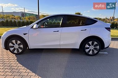 Tesla Model Y  2023