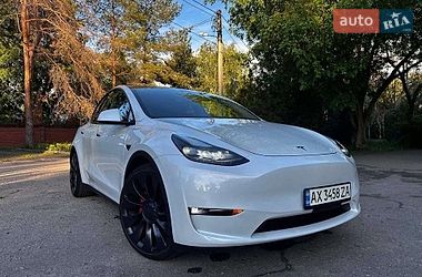 Tesla Model Y  2023