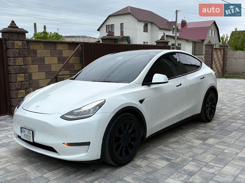 Tesla Model Y 2020