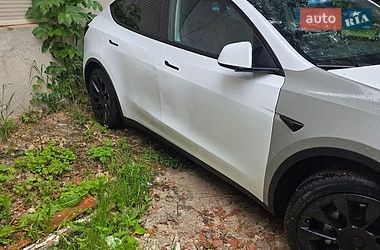 Tesla Model Y  2022