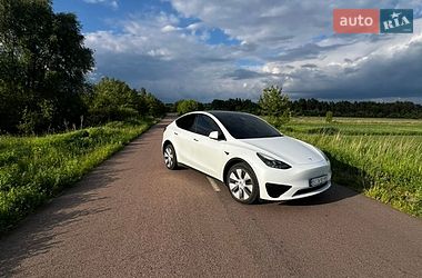 Tesla Model Y  2022