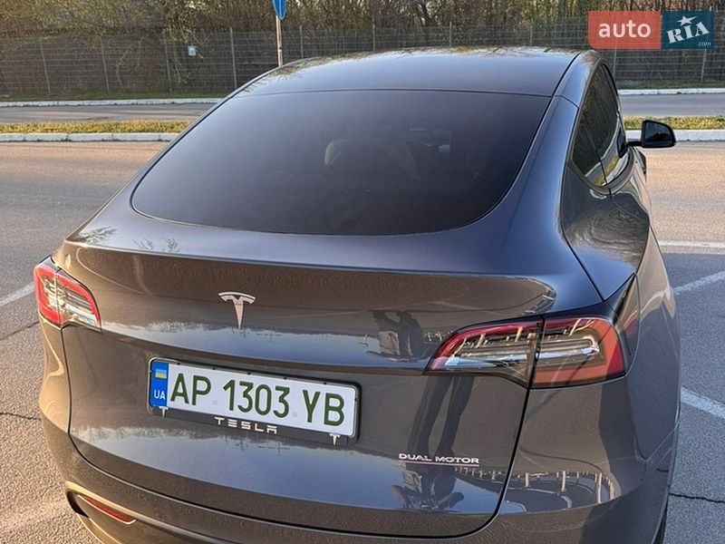 Tesla Model Y 2022 Tesla Model Y 2022