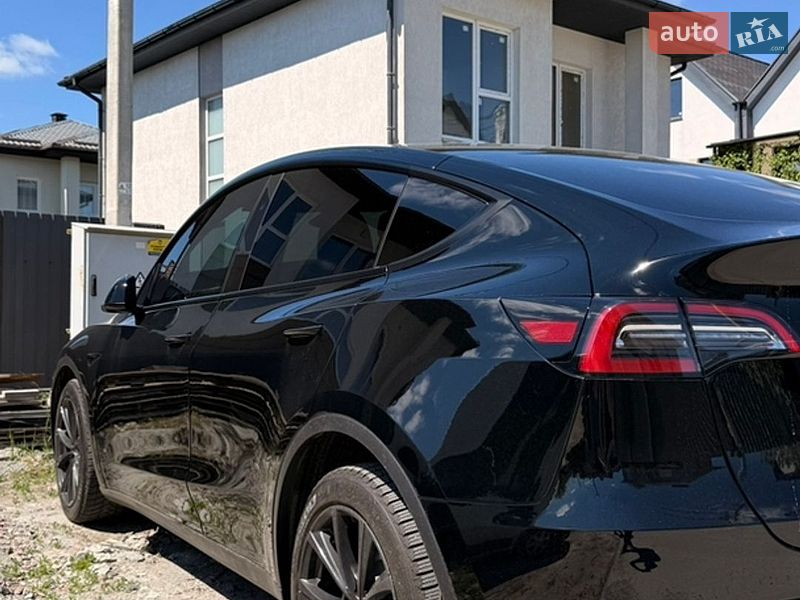 Позашляховик / Кросовер Tesla Model Y 2023 в Києві фото 10 Позашляховик / Кросовер Tesla Model Y 2023 в Києві