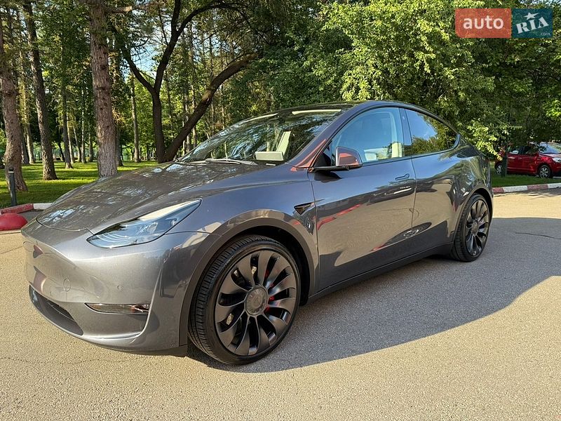 Tesla Model Y 2021