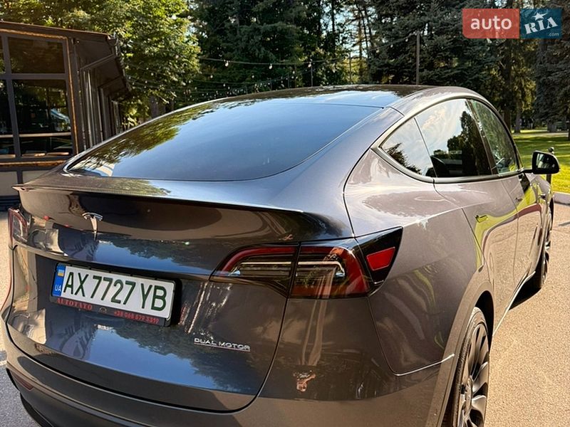 Внедорожник / Кроссовер Tesla Model Y 2021 в Харькове