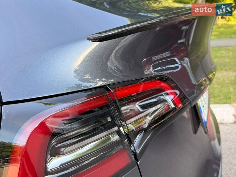 Внедорожник / Кроссовер Tesla Model Y 2021 в Харькове