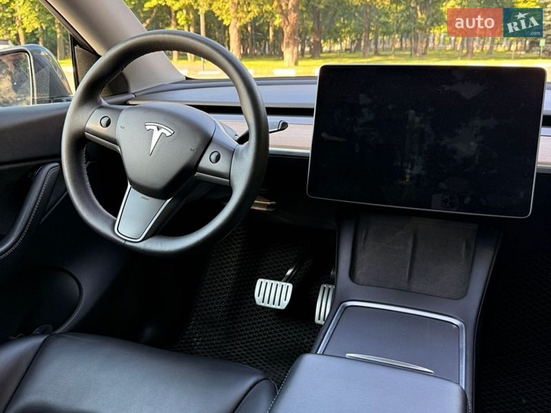 Внедорожник / Кроссовер Tesla Model Y 2021 в Харькове